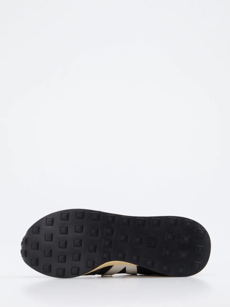 VEJA – Retro-Sneaker aus Mesh und Veloursleder Schwarz