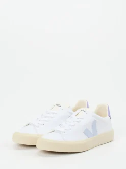 Veja – Sneaker aus Canvas in Weiß mit Pastell