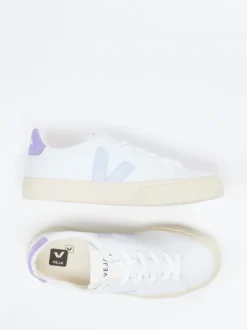 Veja – Sneaker aus Canvas in Weiß mit Pastell