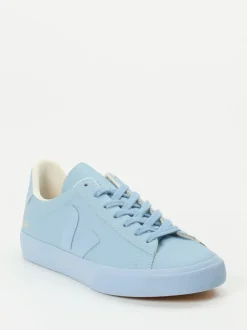 Veja – Sneaker aus genarbtem Leder Pastellblau