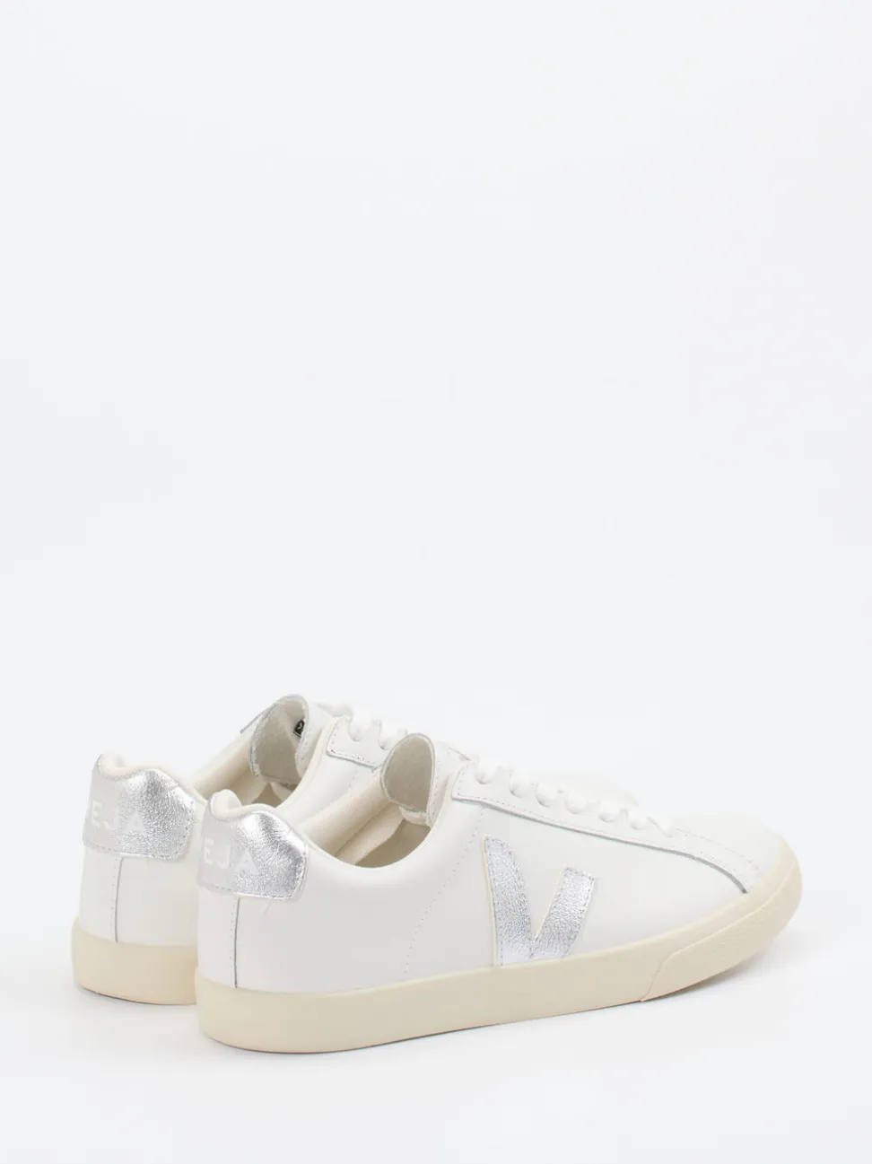 VEJA – Sneaker aus Kalbleder mit Metallic-Details
