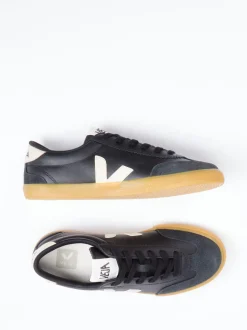 VEJA – Sneaker aus Kalbleder in Schwarz