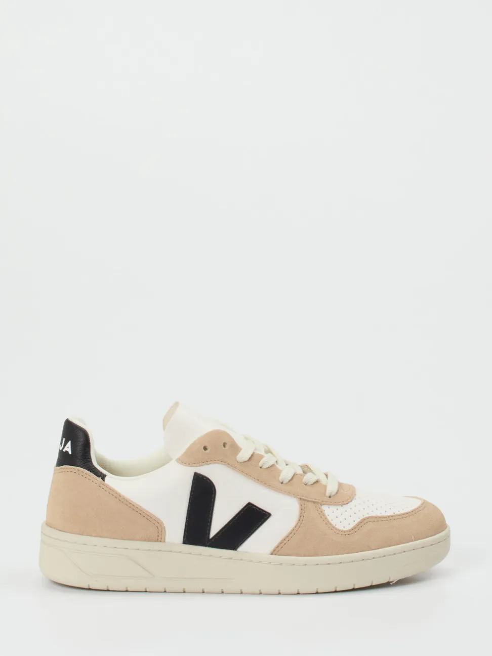 VEJA – Sneaker aus Kalbleder und Veloursleder cremeweiß