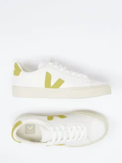 Veja – Sneaker aus Kalbleder und Wildleder weiß