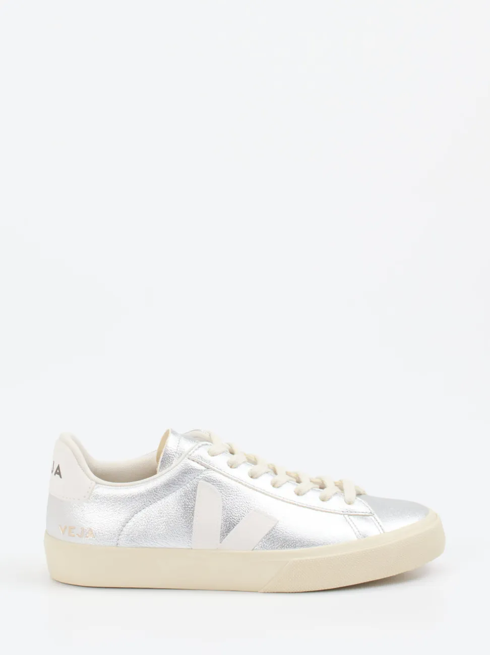 VEJA – Sneaker aus Kalbleder in Silber