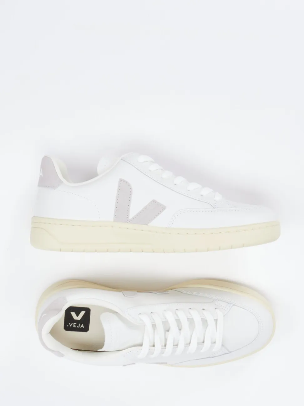 VEJA – Sneaker aus Kalbleder in Weiß