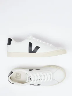 VEJA – Sneaker aus Kalbleder in Offwhite