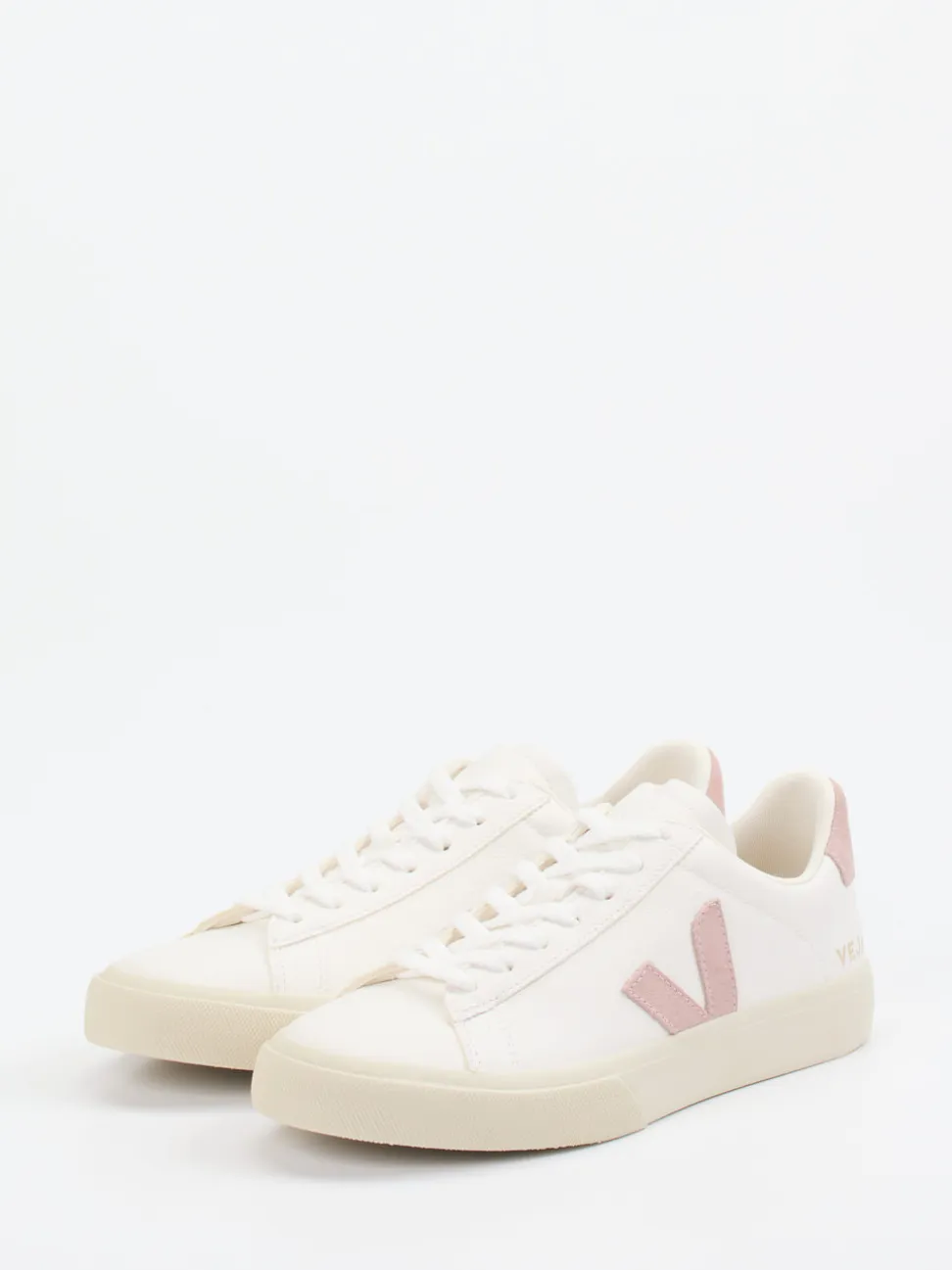 VEJA – Sneaker aus Kalbleder und Wildleder offwhite