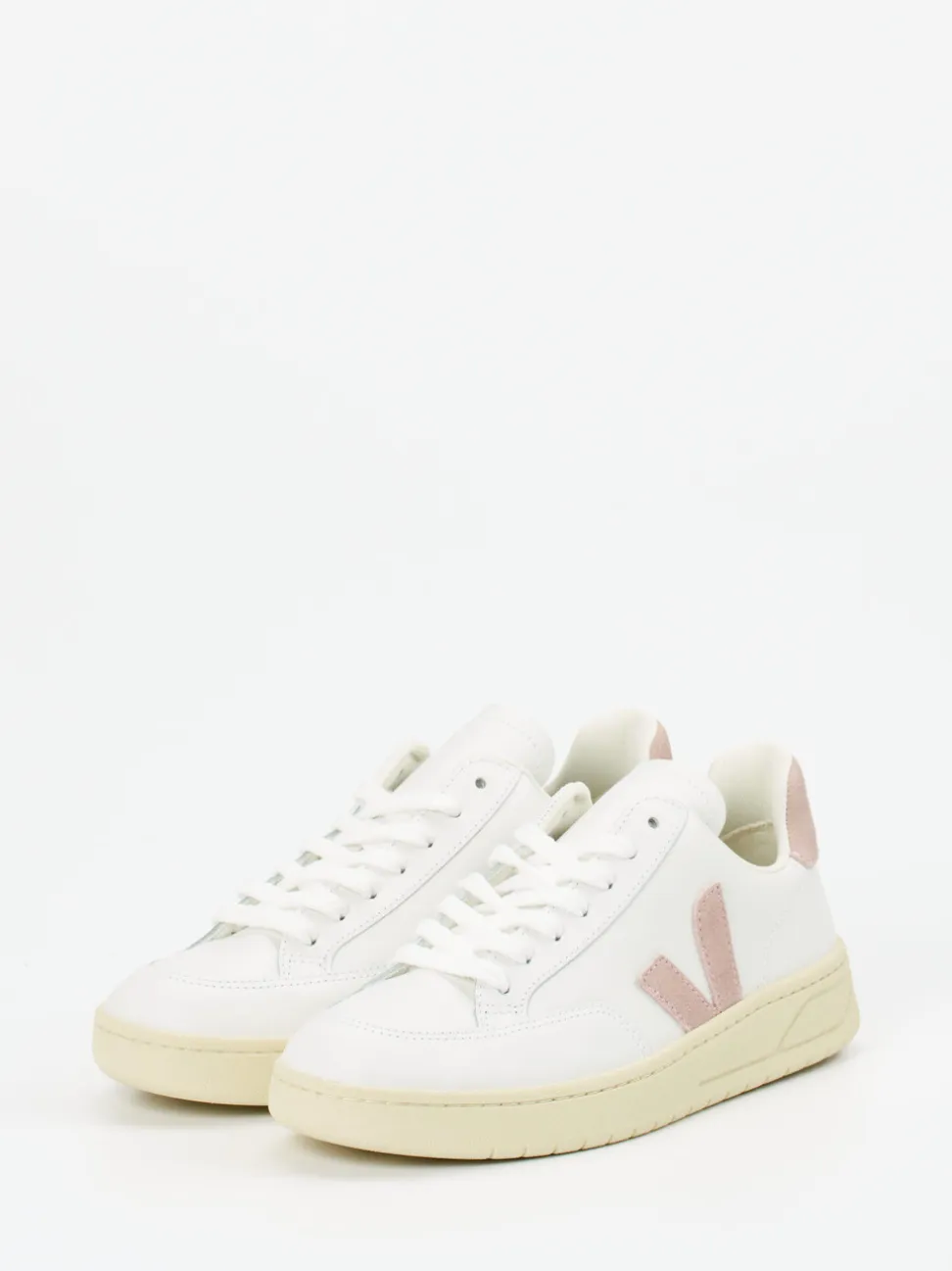 VEJA – Sneaker aus Kalbleder in Weiß und Rosé