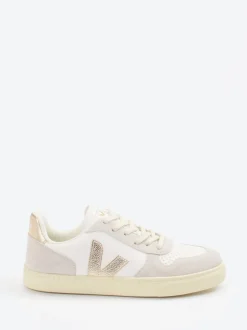 Veja – Sneaker aus Kalbleder in Cremeweiß
