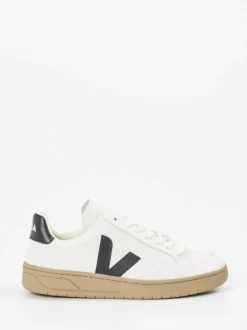 VEJA – Sneaker aus Kalbleder in Weiß