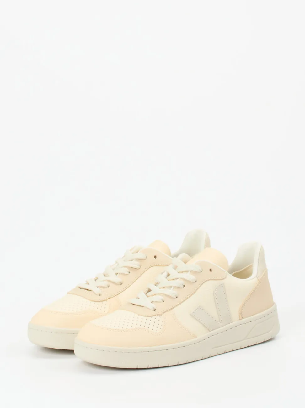 VEJA – Sneaker aus Leder in Beige