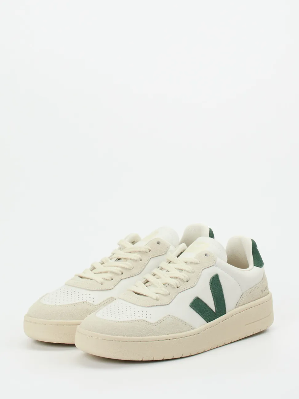 VEJA – Sneaker aus Leder und Velours in Beige
