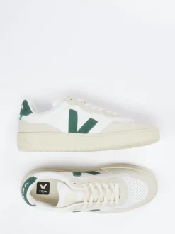 VEJA – Sneaker aus Leder und Velours in Beige