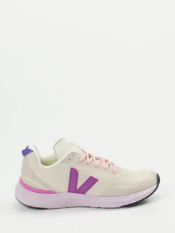 VEJA – Sneaker aus veganem Mesh in Cremeweiß