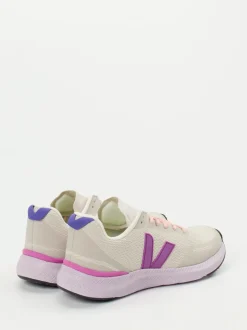 VEJA – Sneaker aus veganem Mesh in Cremeweiß