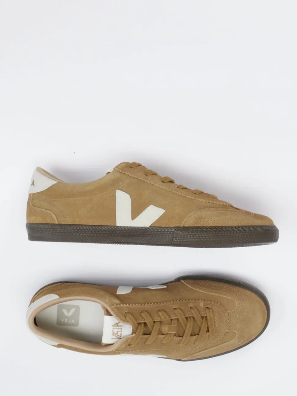 VEJA – Sneaker aus Veloursleder cognacbraun