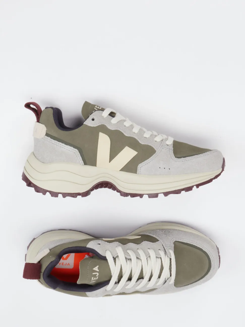 VEJA – Trail-Sneaker aus Veloursleder Olivgrün