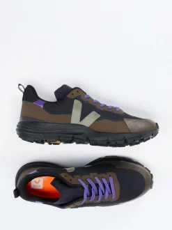 Veja – Trail-Sneaker aus veganem Meshtextil schwarz