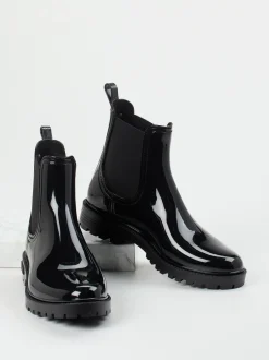 Verbenas – Chelsea Boots aus glänzendem Synthetik schwarz