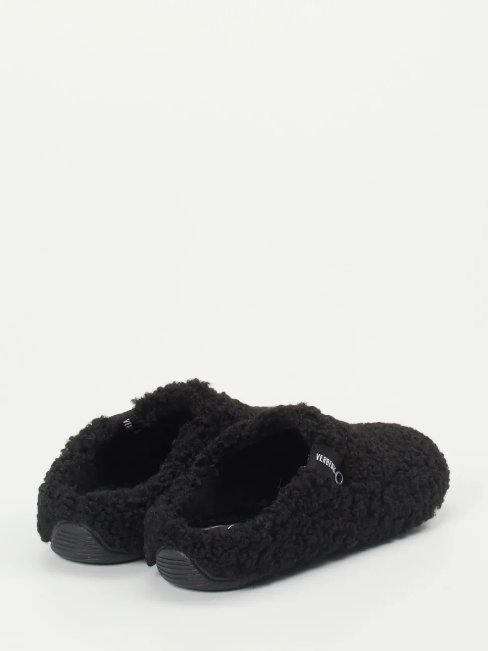 Verbenas – Hausschuhe aus Textilfleece in Schwarz