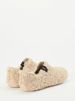 Verbenas – Hüttenschuh aus Textil in Teddy-Optik