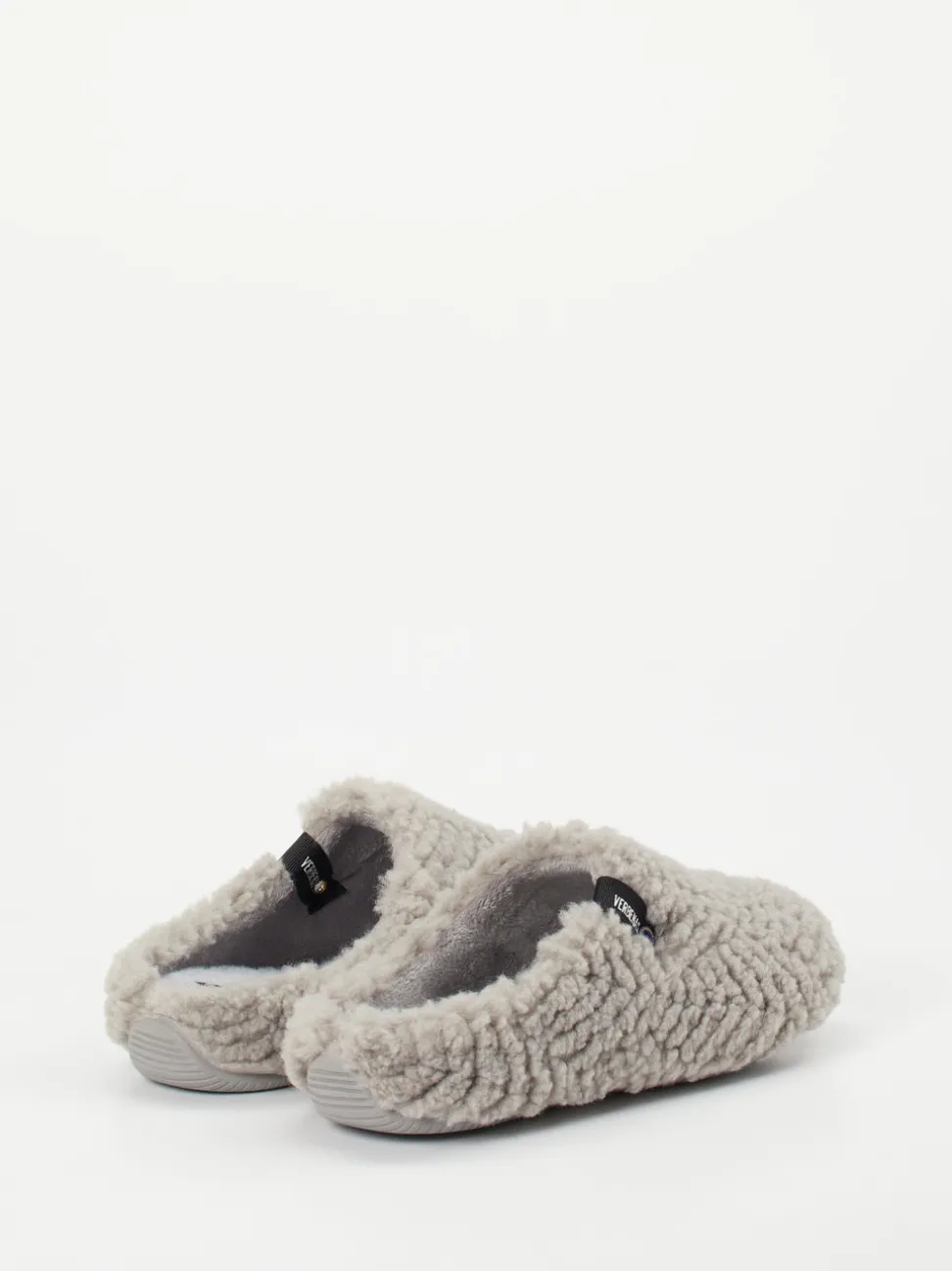 Verbenas – Pantoffeln aus Textil in Hellgrau