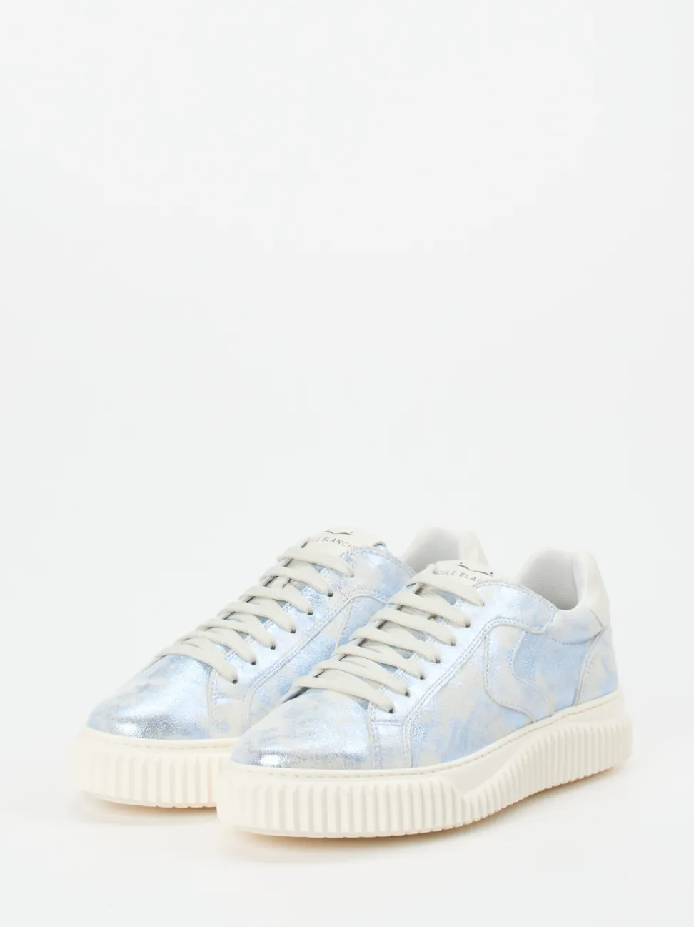 Voile Blanche – Sneaker aus Metallicleder hellblau