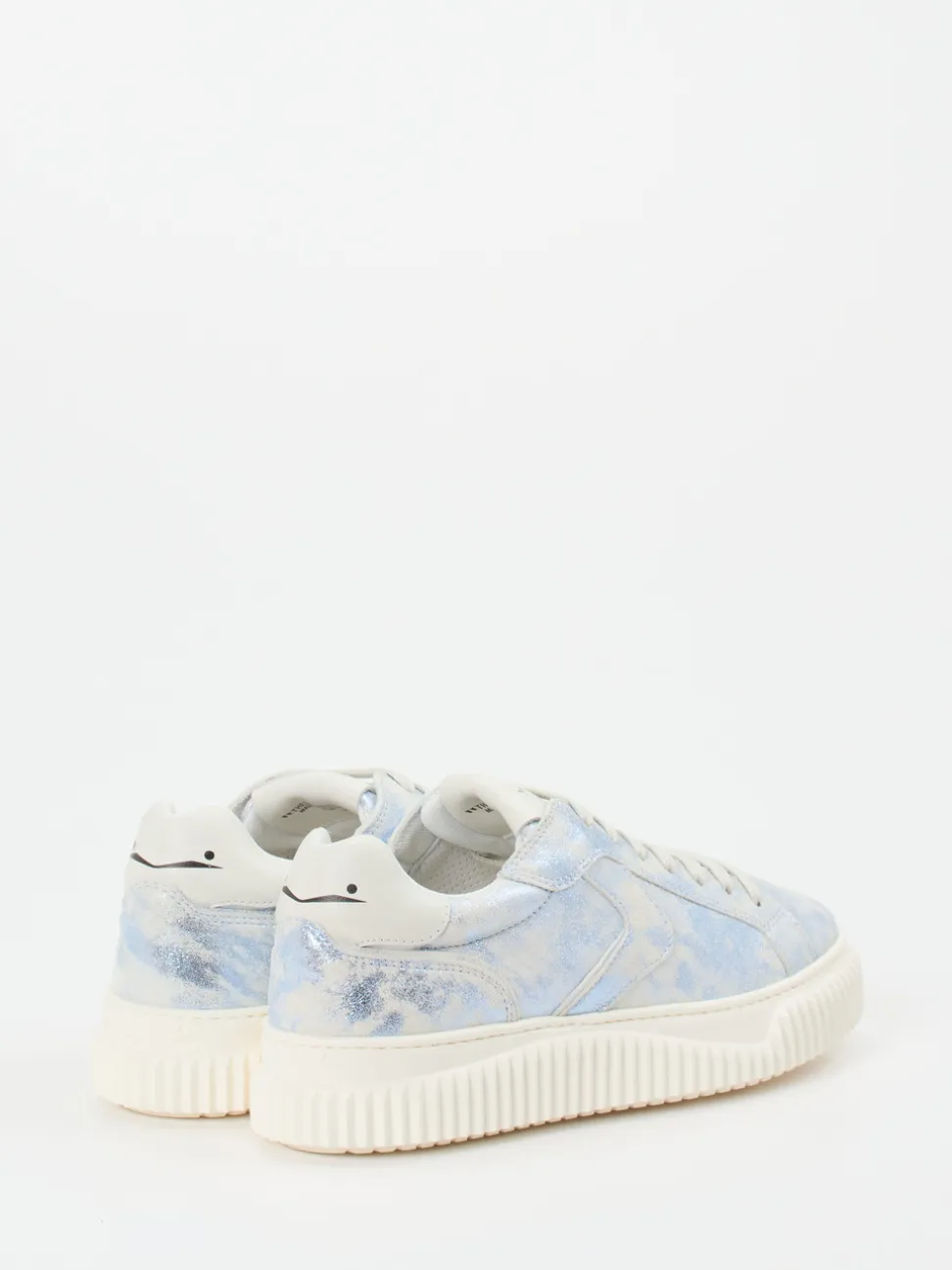 Voile Blanche – Sneaker aus Metallicleder hellblau