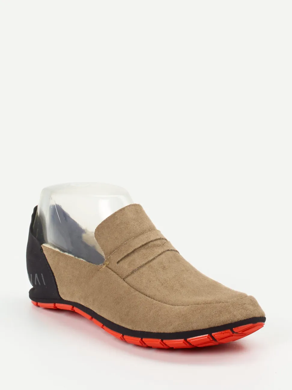 Wai – Slipper aus Veloursleder in Sandbeige