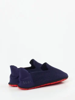 Wai – Slipper aus Wollfilz in Dunkelblau