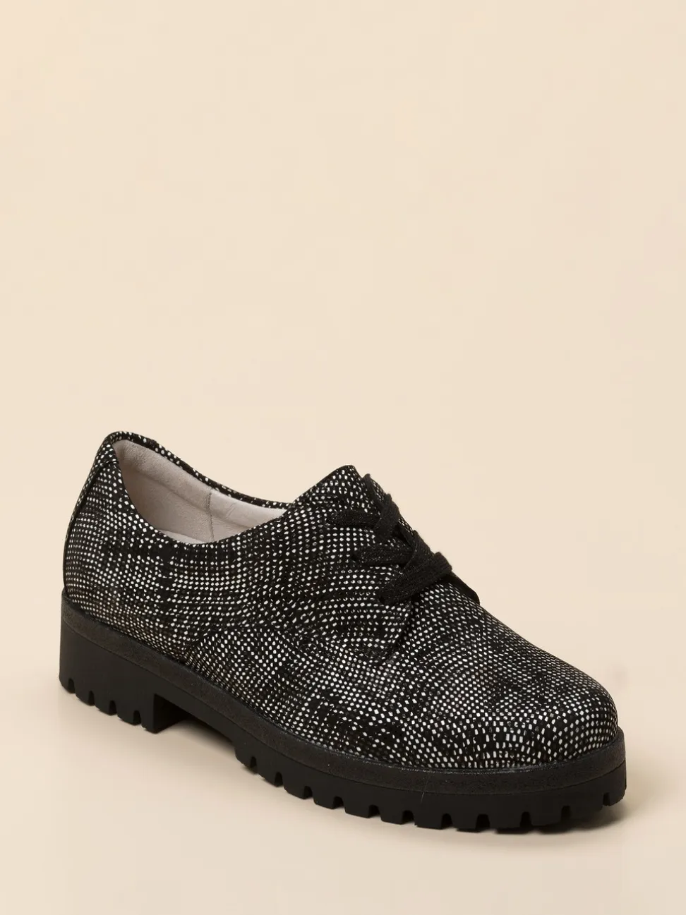 Waldläufer – Derby-Schnürschuh aus Lackleder schwarz