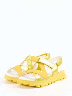 Waldläufer – Komfortsandalen aus Metallicleder gelb