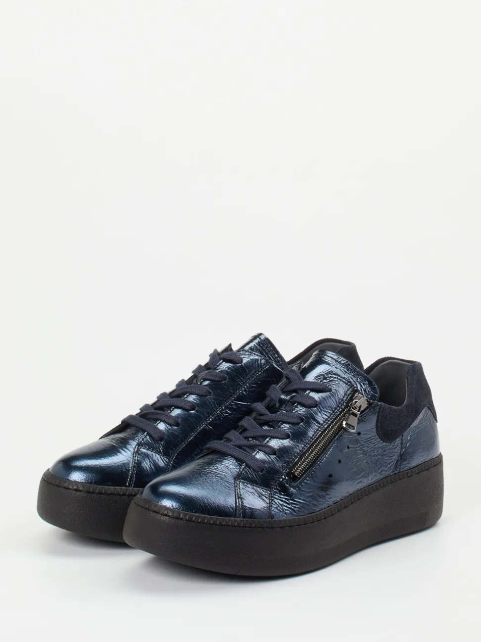 Waldläufer – Plateau-Sneaker aus Metallicleder Nachtblau