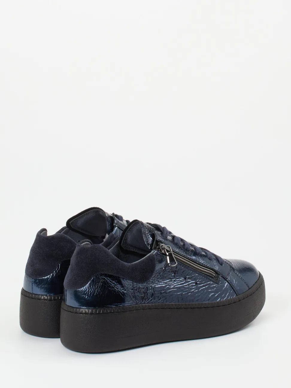 Waldläufer – Plateau-Sneaker aus Metallicleder Nachtblau