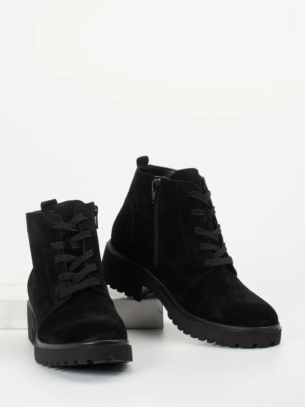 Waldläufer – Schnürboots aus Veloursleder Schwarz