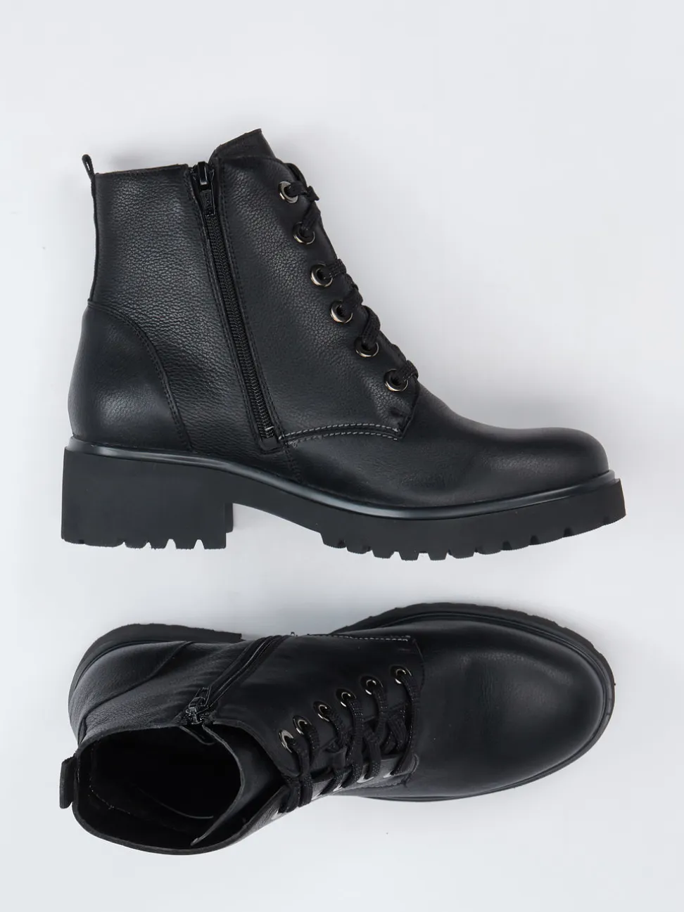 Waldläufer – Schnürboots aus Kalbleder schwarz