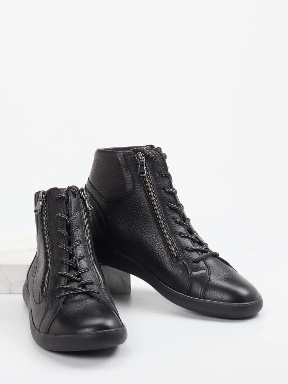 Waldläufer – Stiefelette aus Kalbleder Schwarz