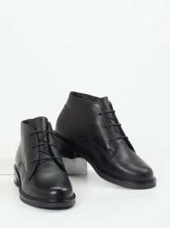 Werner – Desert Boots aus Lammleder Schwarz