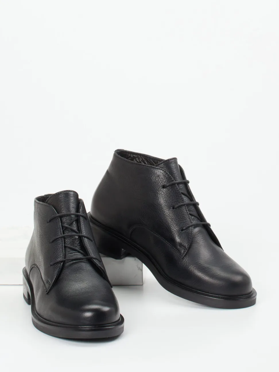 Werner – Desert Boots aus Lammleder Schwarz