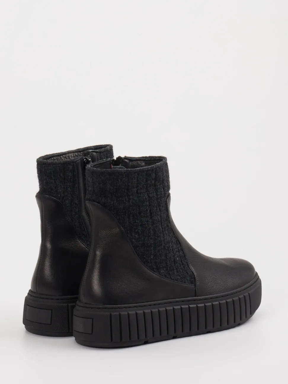 Werner – Plateau-Stiefelette aus Leder Schwarz