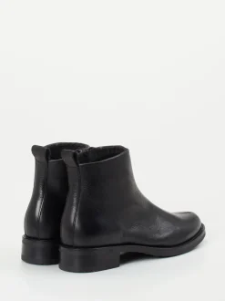 Werner – Stiefelette aus Kalbleder in Schwarz