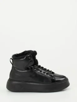 Woolrich – Schnürboots aus Hochglanzleder schwarz