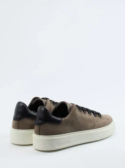 Woolrich – Sneaker aus Nubukleder in Taupe