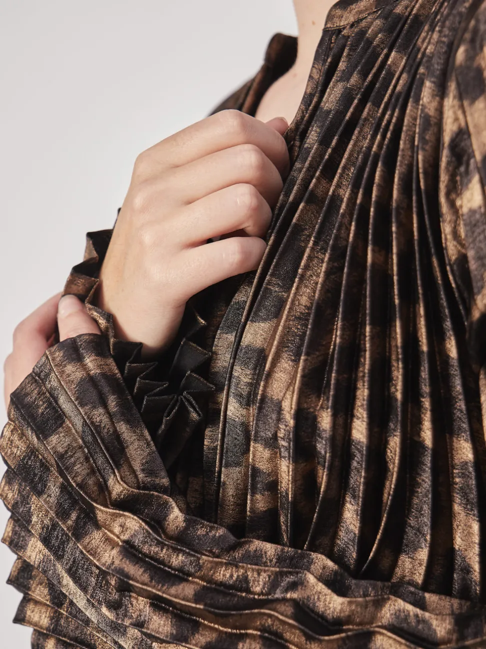 Yippie Hippie – Plisseekleid aus Textil in Braun